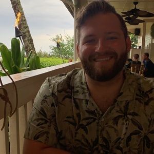 Meet your Posher, Dustin